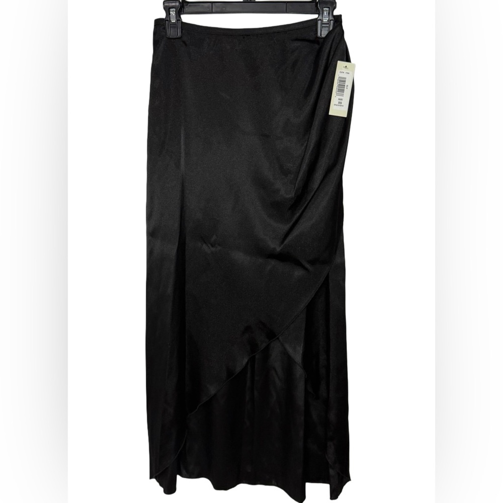 Tash+Sophie NWT Black Satin Tulip High-Low Midi Skirt